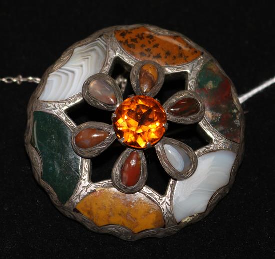 A late 19th/early 20th century Scottish citrine and hardstone set pendant brooch, 2in.